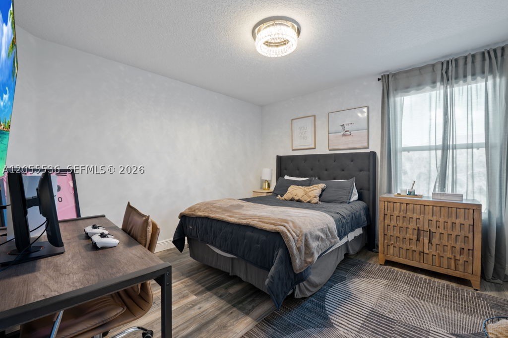 ISLES AT WESTON - Residential