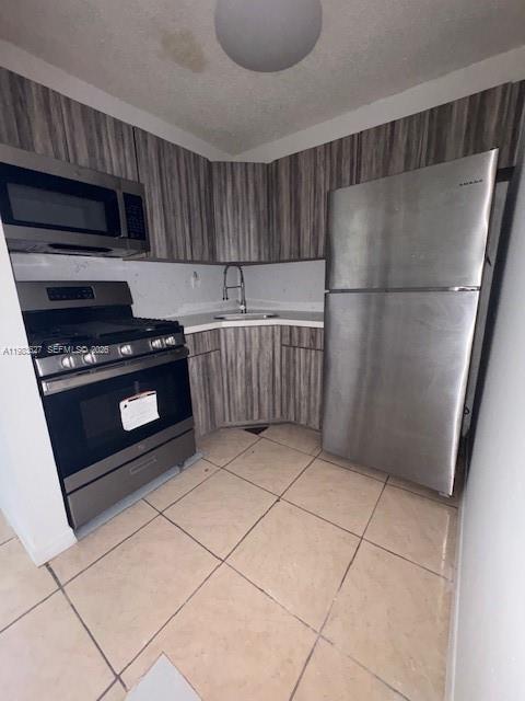 RO-MONT SOUTH GREEN CONDO - Residential