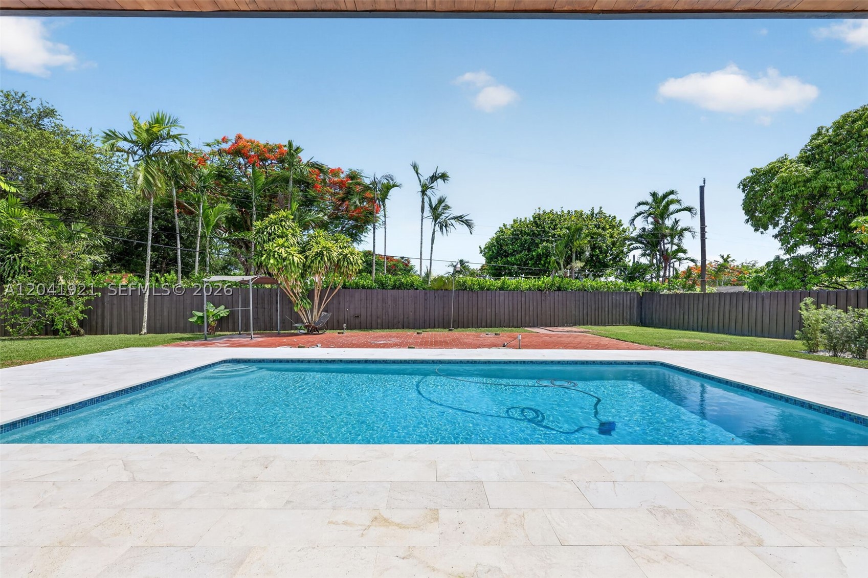 GALE RANCH ESTS - Residential