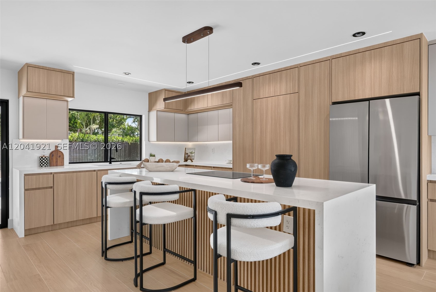 GALE RANCH ESTS - Residential