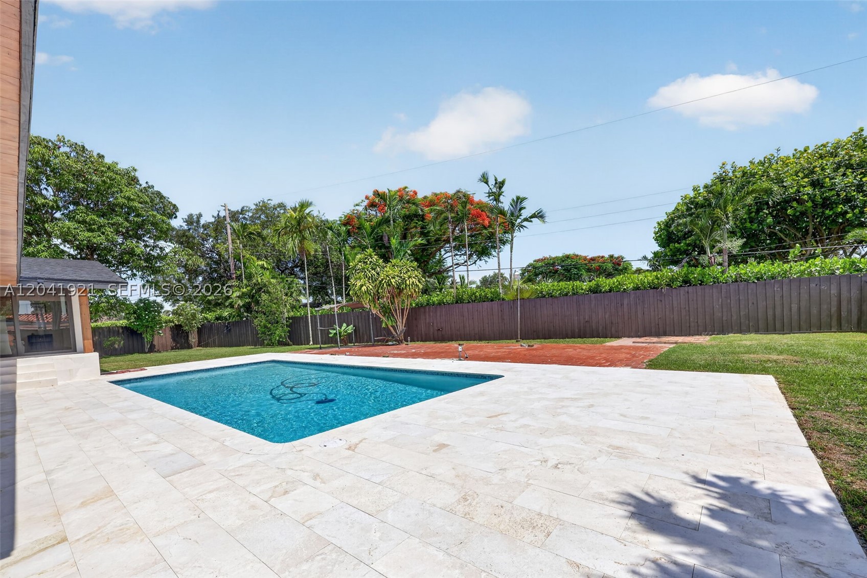 GALE RANCH ESTS - Residential