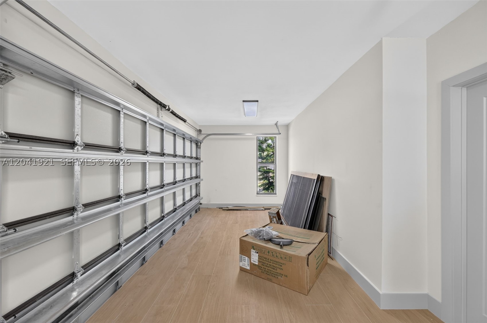 GALE RANCH ESTS - Residential