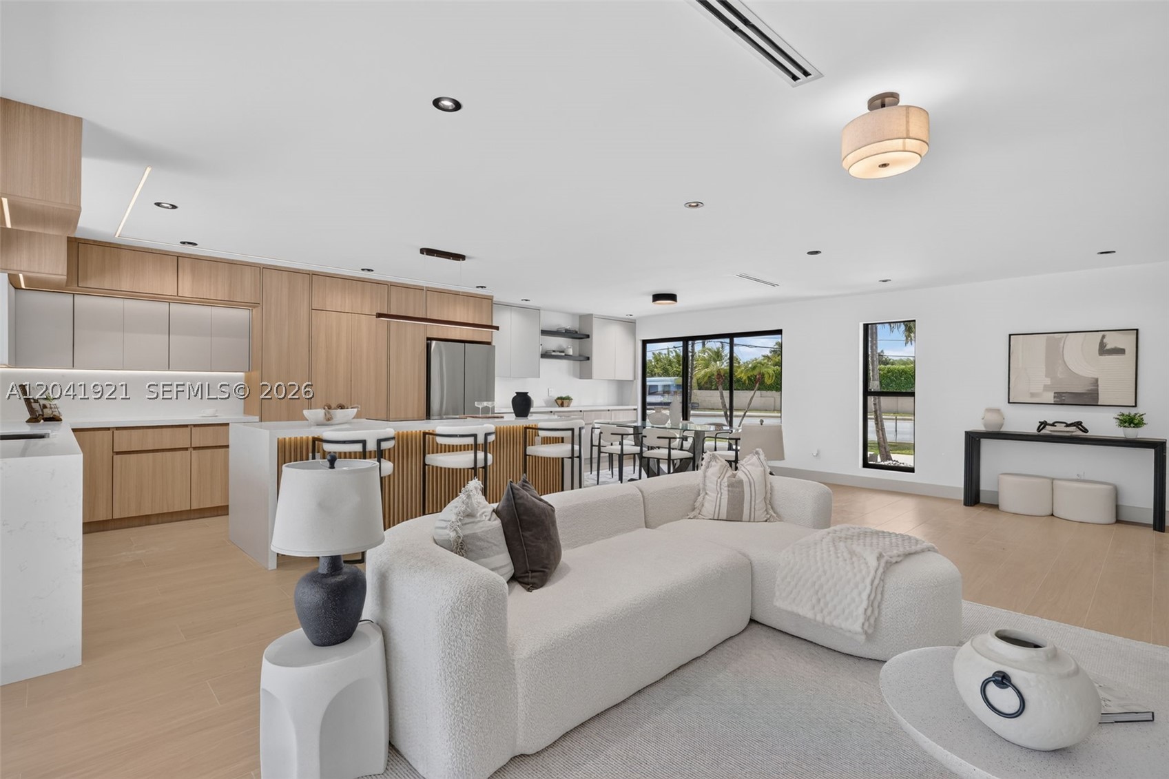 GALE RANCH ESTS - Residential