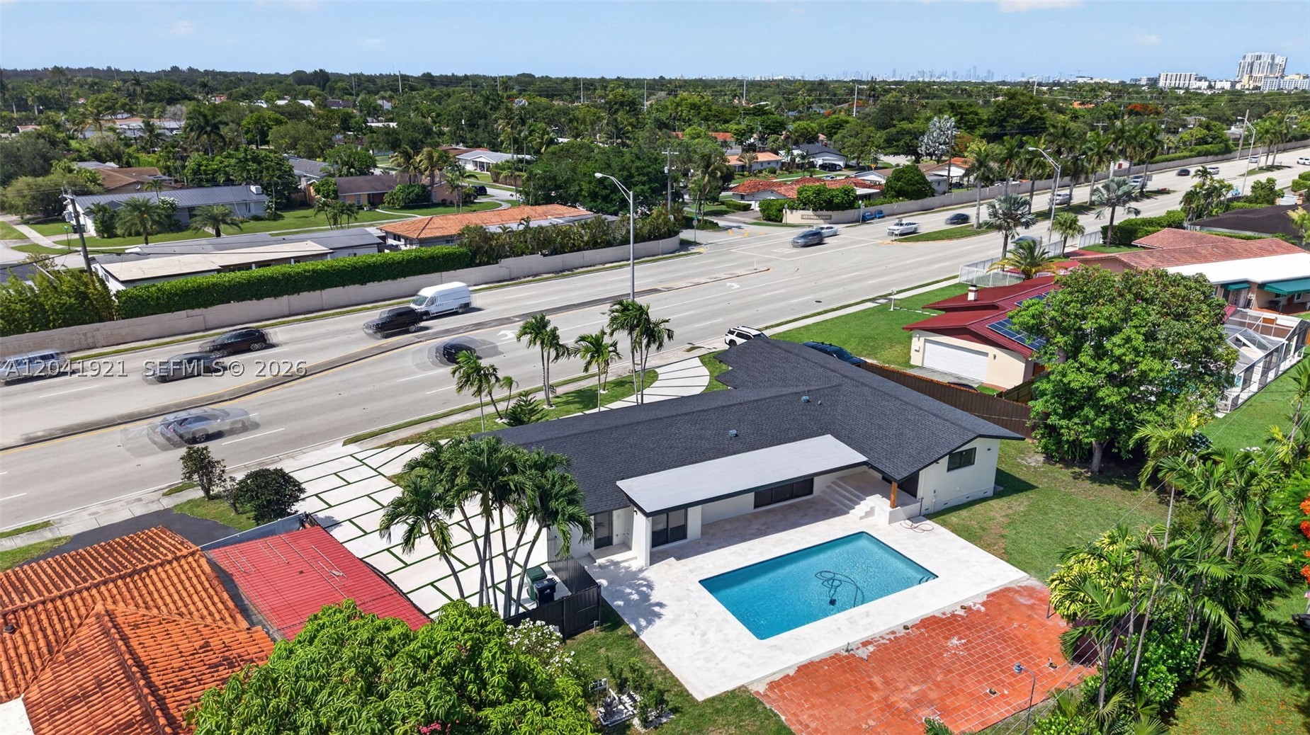 GALE RANCH ESTS - Residential