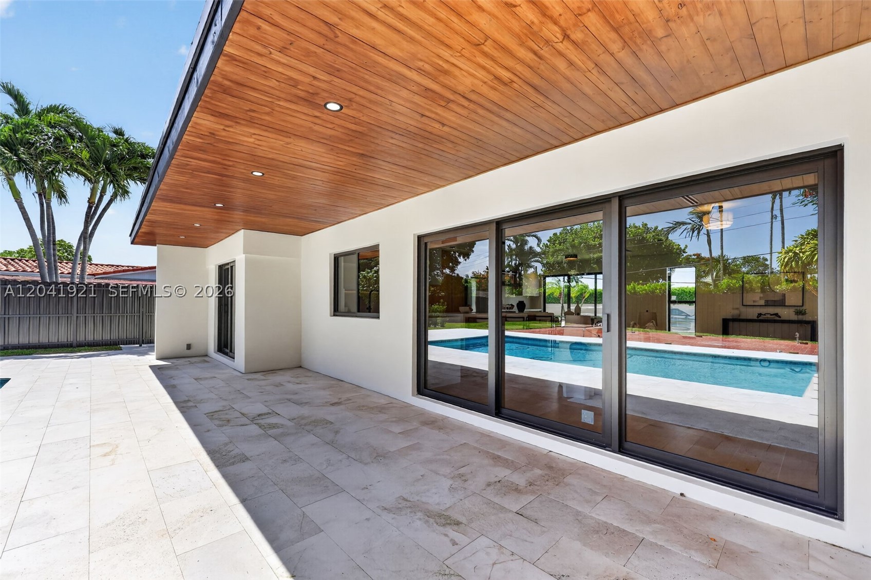 GALE RANCH ESTS - Residential