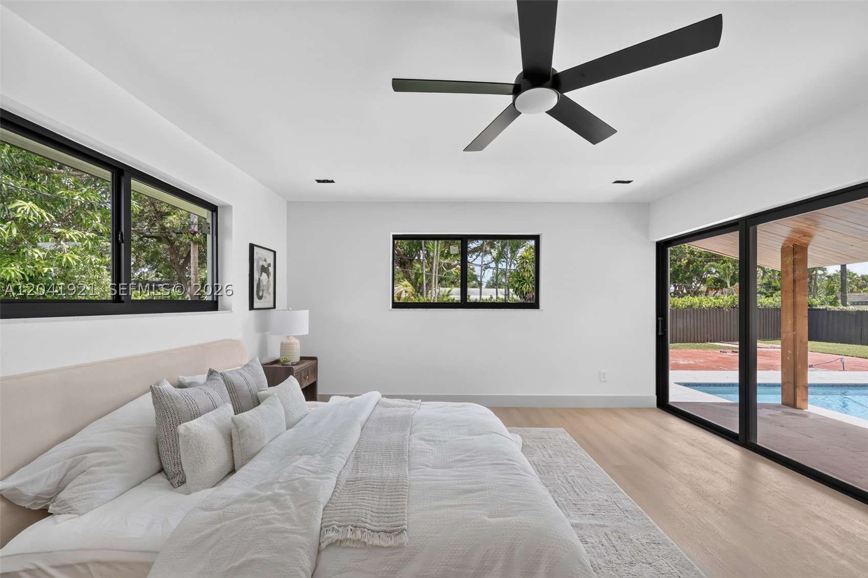 GALE RANCH ESTS - Residential
