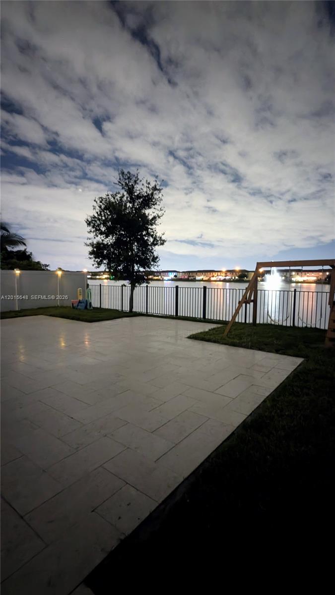 AQUABELLA SECTION ONE - Residential