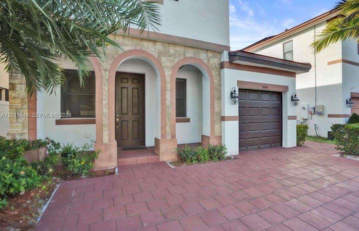 AQUABELLA SECTION ONE - Residential