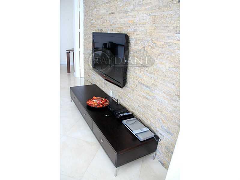 TDR TOWER I CONDO - Residential Lease