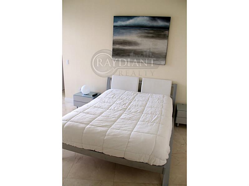 TDR TOWER I CONDO - Residential Lease