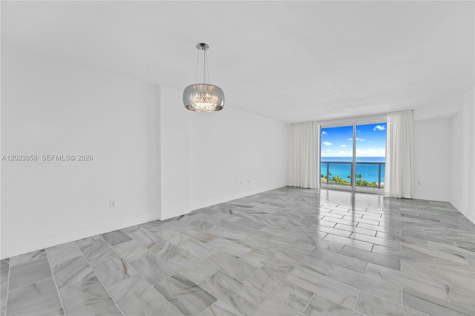 HARBOUR HOUSE - Residential