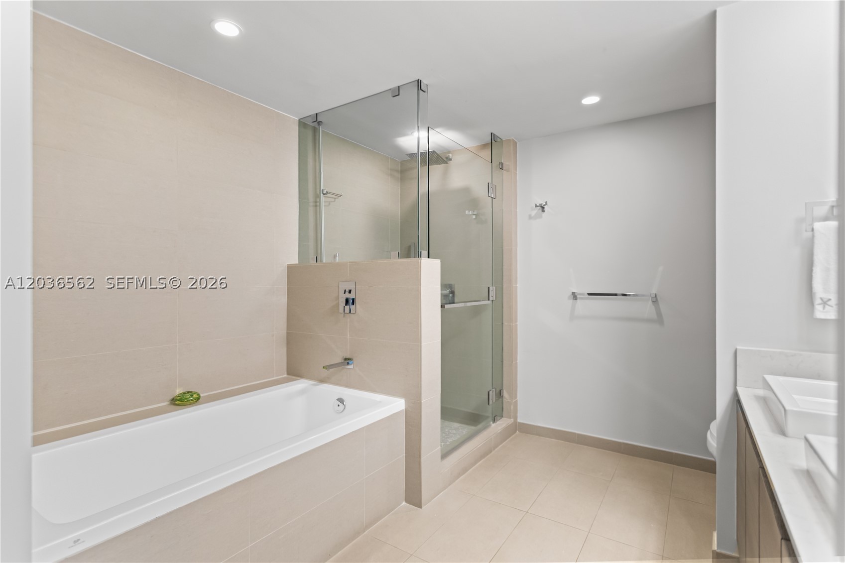 THE BONDO (1080 BRICKELL) - Residential