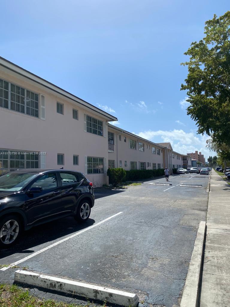TOWN & COUNTRY APTS CONDO - Residential Lease