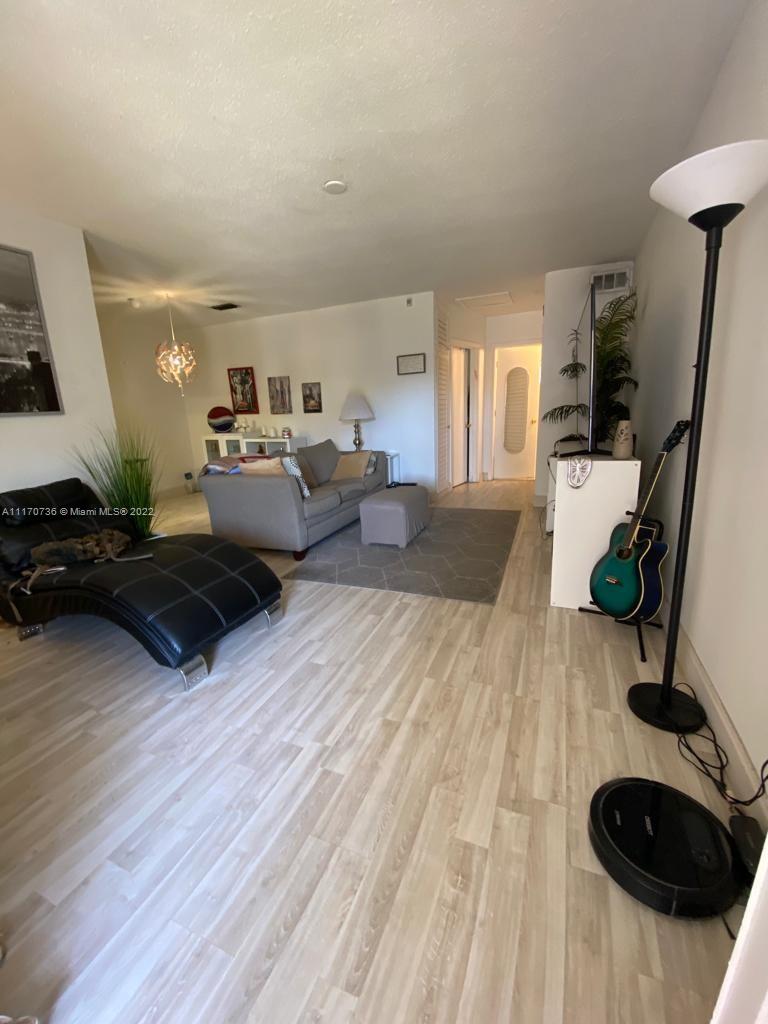 TOWN & COUNTRY APTS CONDO - Residential Lease