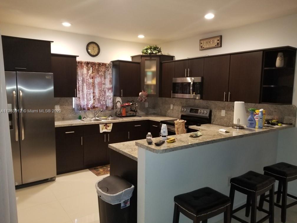 GLADESIDE PARK - Residential