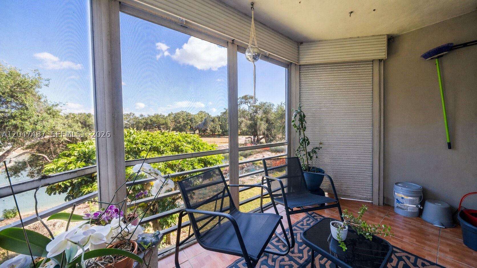 ROLLING GREEN CONDO H - Residential