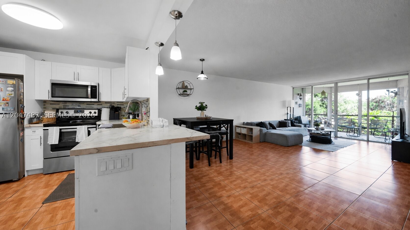 ROLLING GREEN CONDO H - Residential