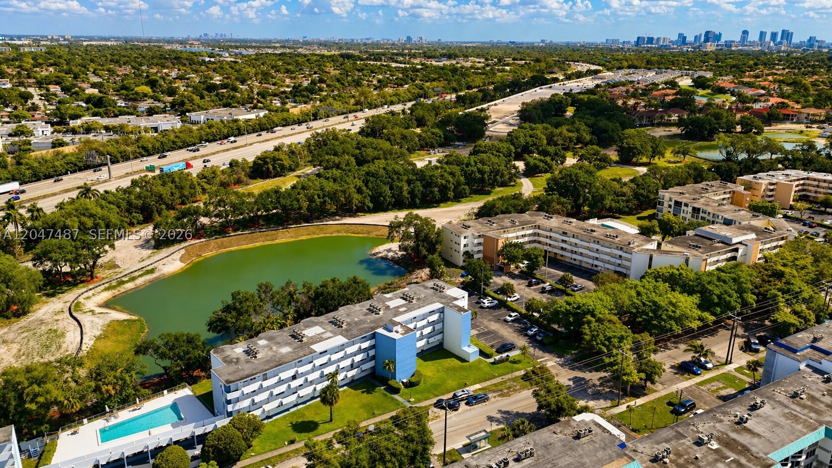 ROLLING GREEN CONDO H - Residential
