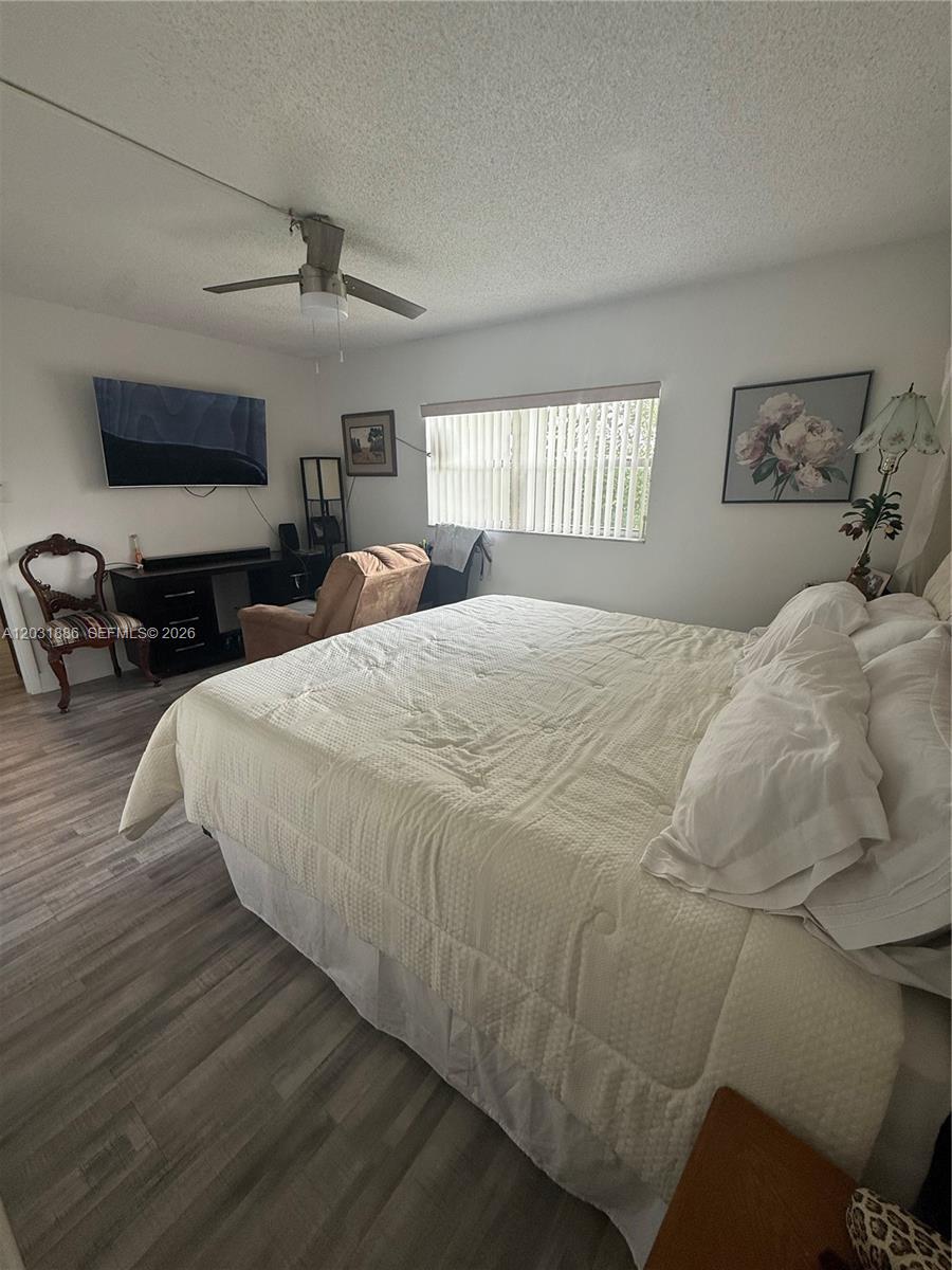 ORIOLE GARDENS TWO 43 CON - Residential