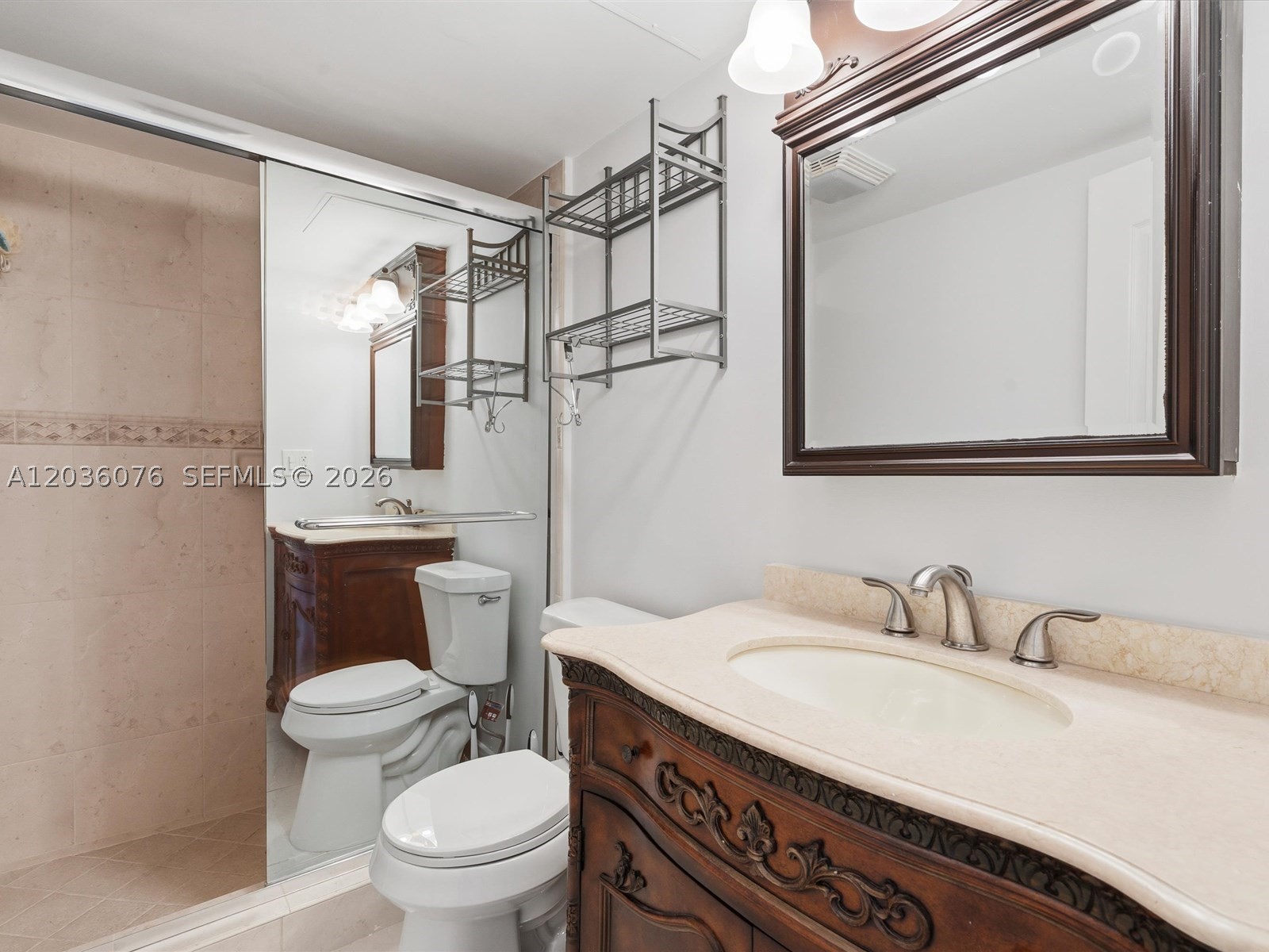 PARKER PLAZA CONDO ESTATE - Residential