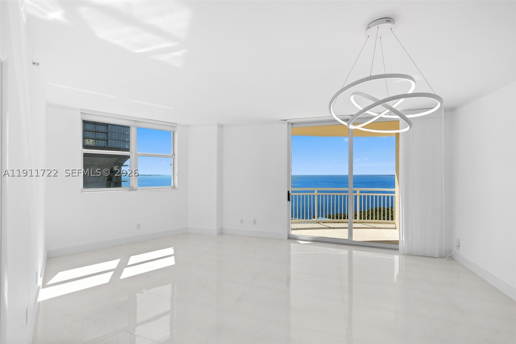 THE METROPOLITAN CONDO - Residential
