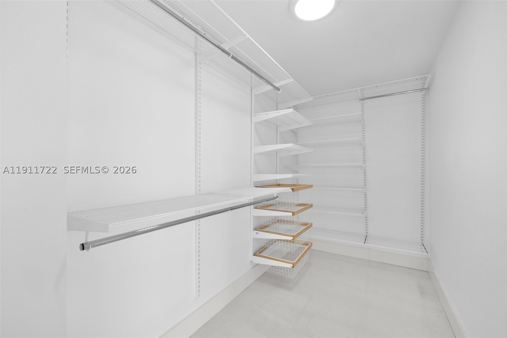 THE METROPOLITAN CONDO - Residential
