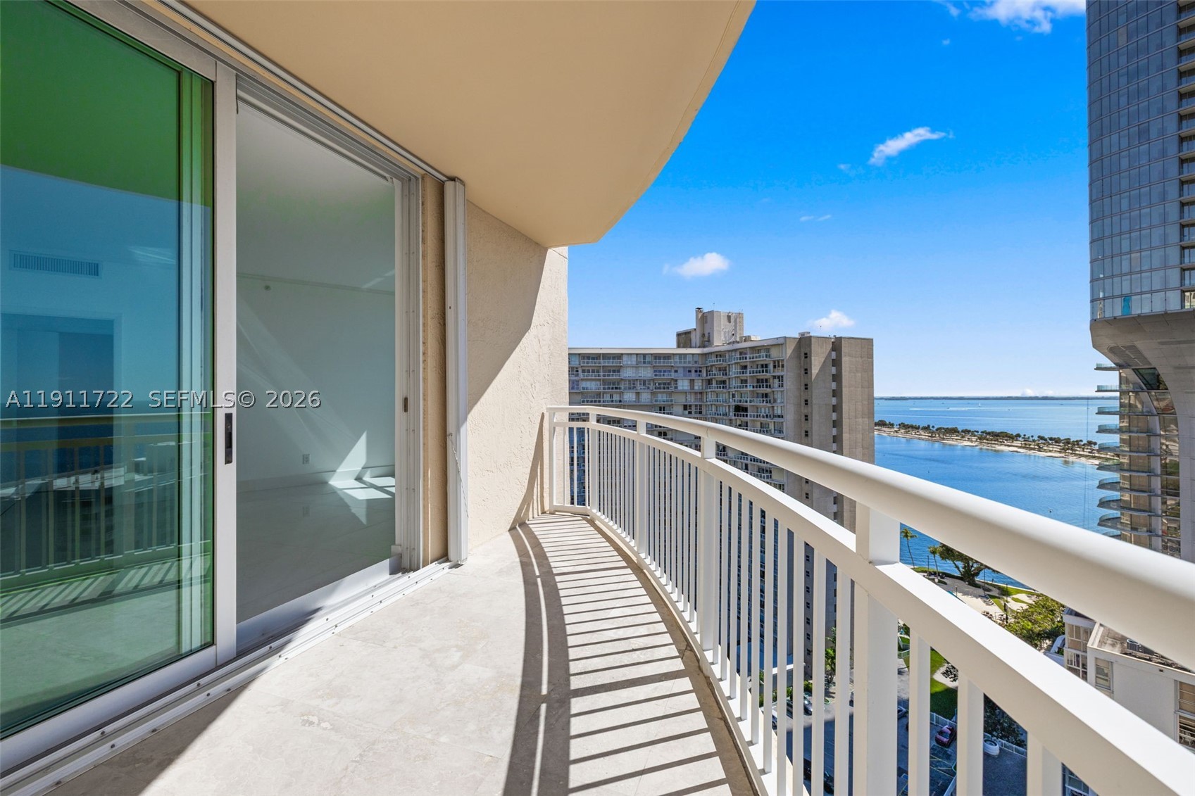 THE METROPOLITAN CONDO - Residential