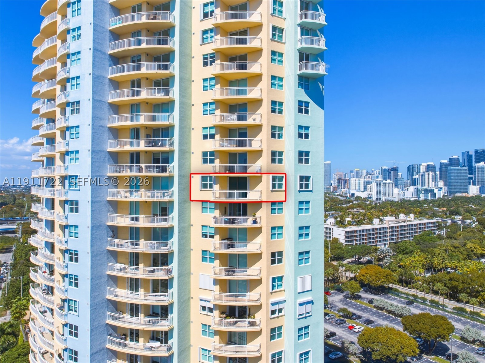 THE METROPOLITAN CONDO - Residential