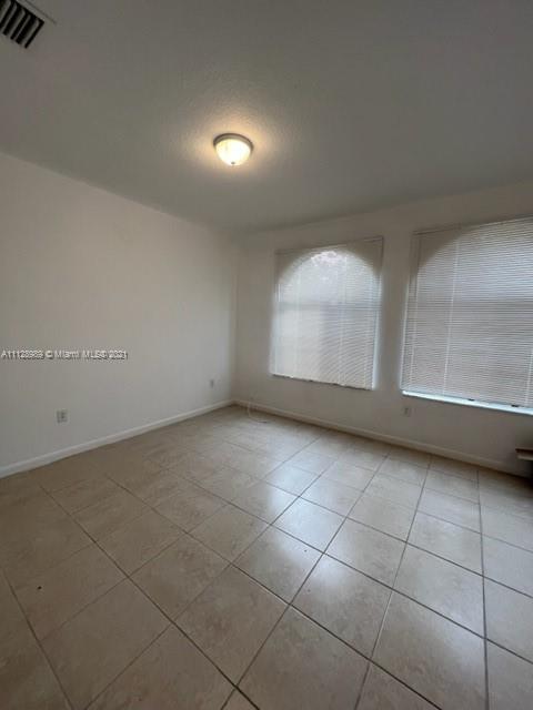 UNITED HOMES AT BELLA VIS - Residential Lease