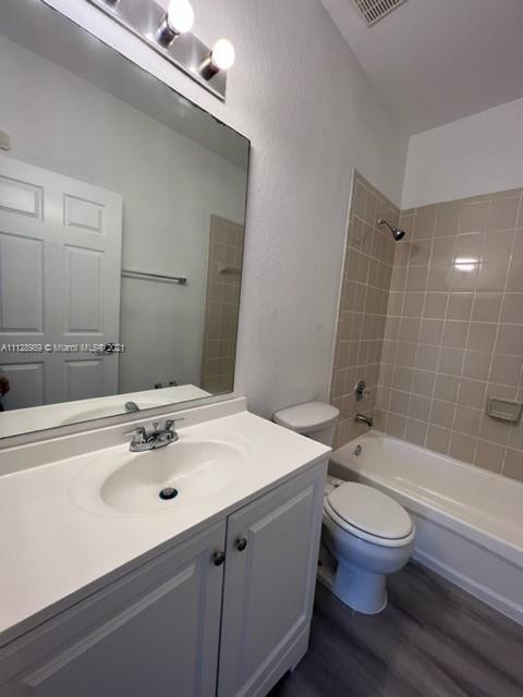 UNITED HOMES AT BELLA VIS - Residential Lease