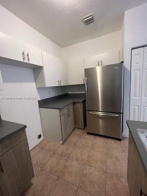UNITED HOMES AT BELLA VIS - Residential Lease