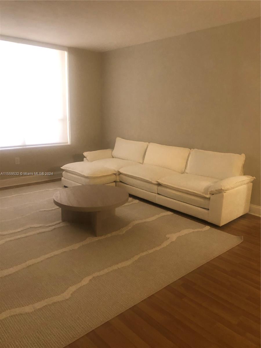 THE PLAZA OF BAL HARBOUR - Residential Lease