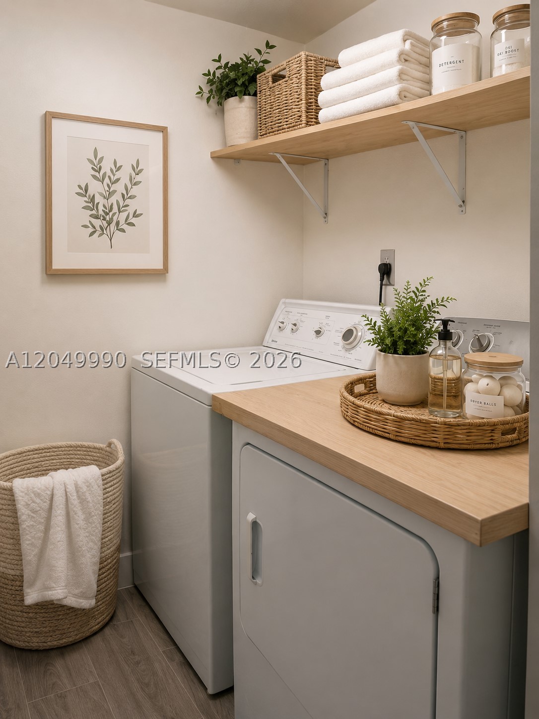 EL PRADO XIII CONDO - Residential Lease