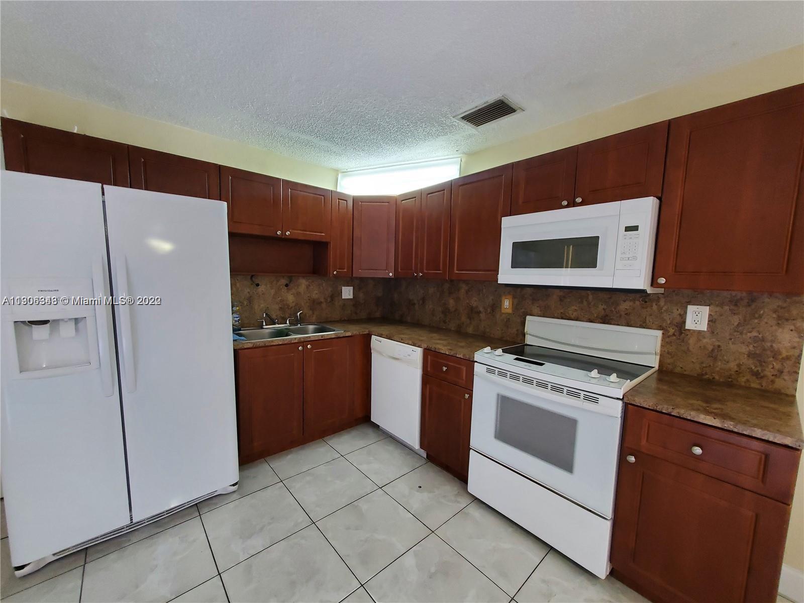 LIVINGSTONE PARK - Residential Lease