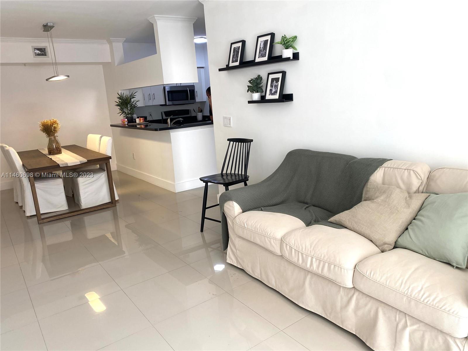 PORTO BELLAGIO CONDO - Residential Lease