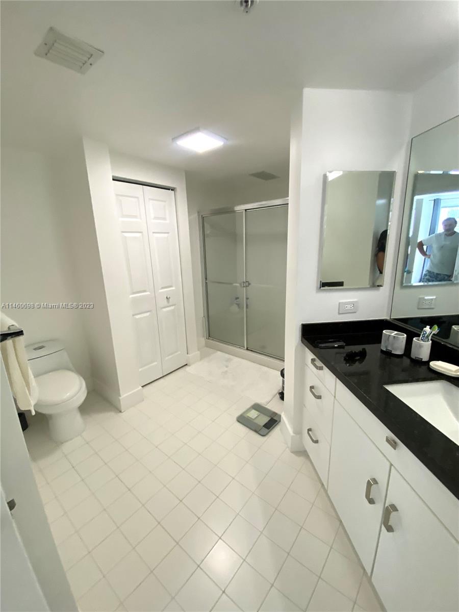 PORTO BELLAGIO CONDO - Residential Lease