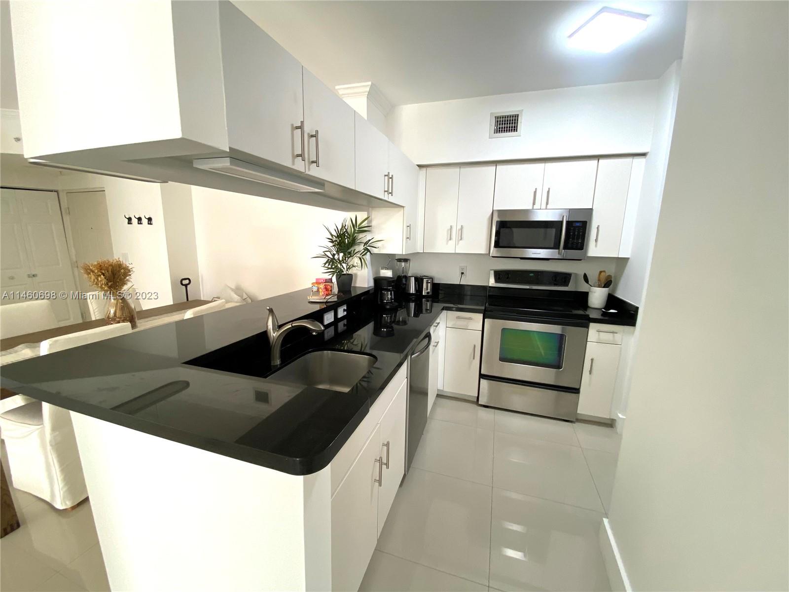 PORTO BELLAGIO CONDO - Residential Lease