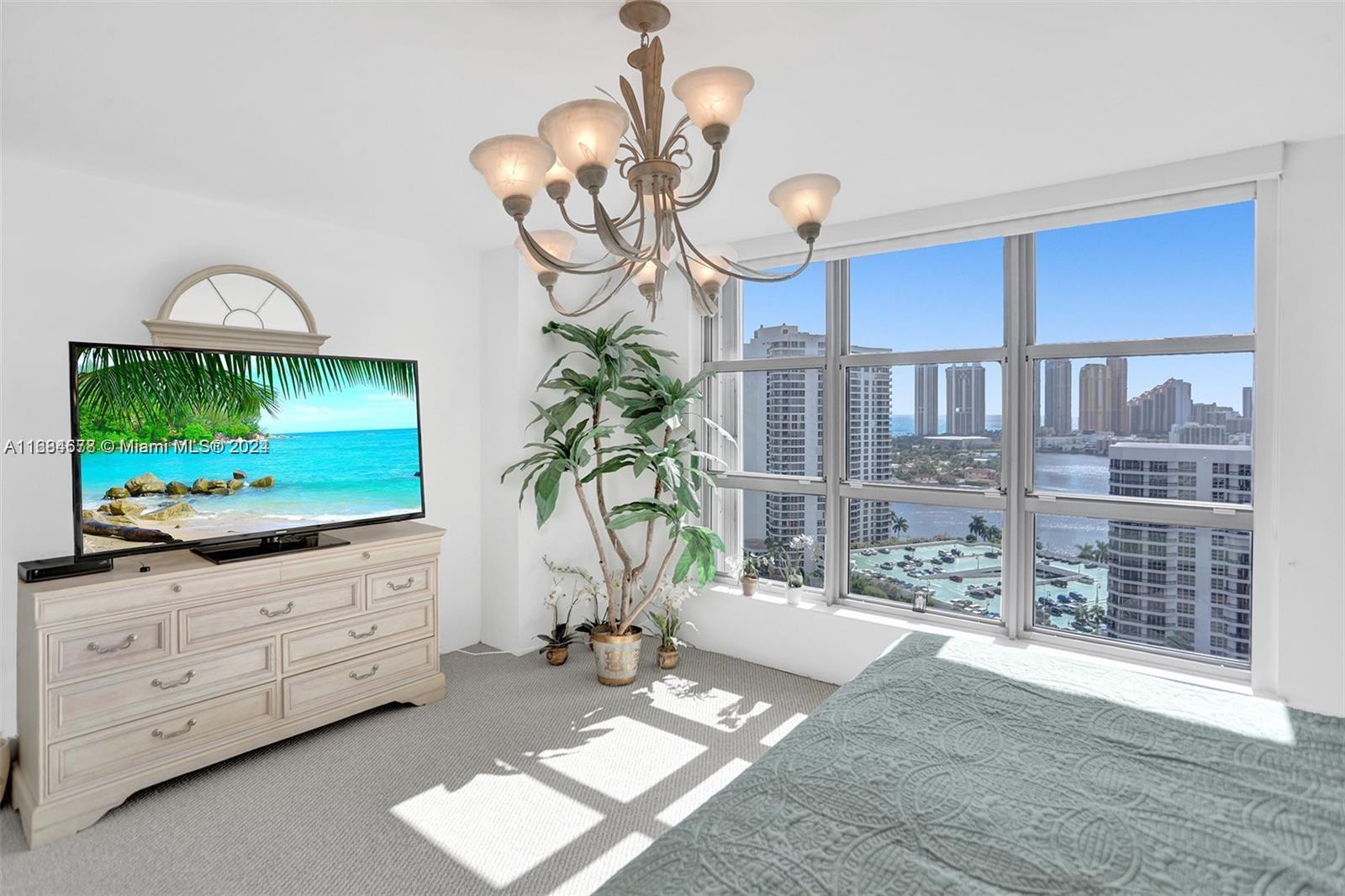 MYSTIC POINTE TOWER 400 C - Residential