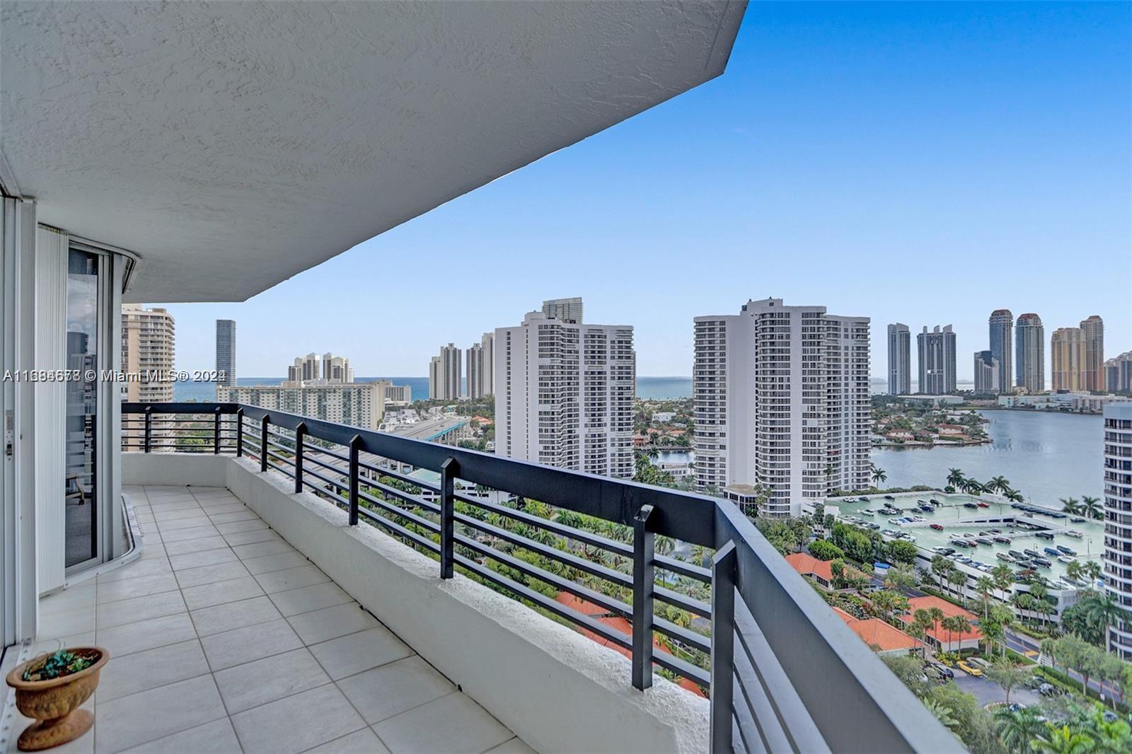 MYSTIC POINTE TOWER 400 C - Residential