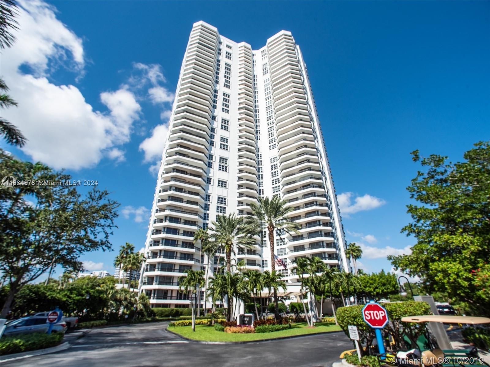 MYSTIC POINTE TOWER 400 C - Residential