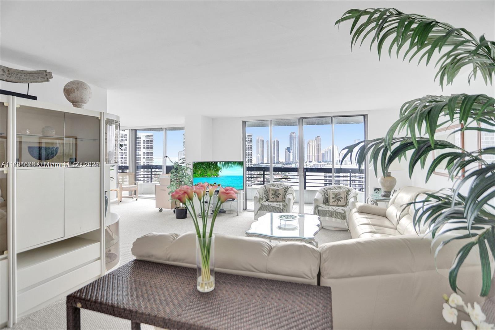 MYSTIC POINTE TOWER 400 C - Residential