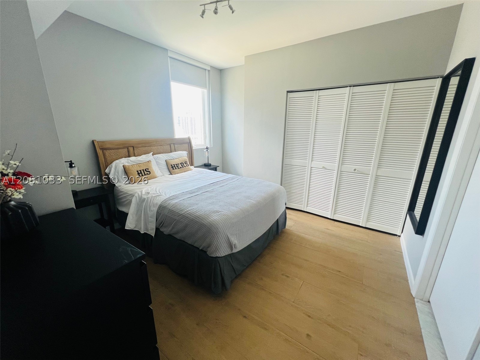 VIZCAYNE SOUTH CONDO - Residential Lease