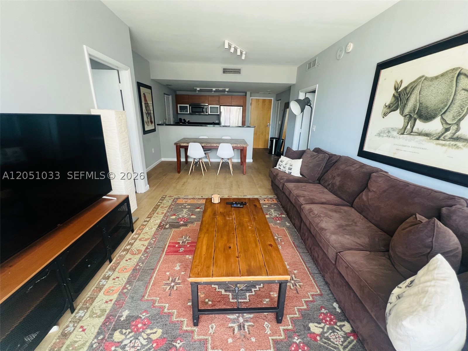 VIZCAYNE SOUTH CONDO - Residential Lease