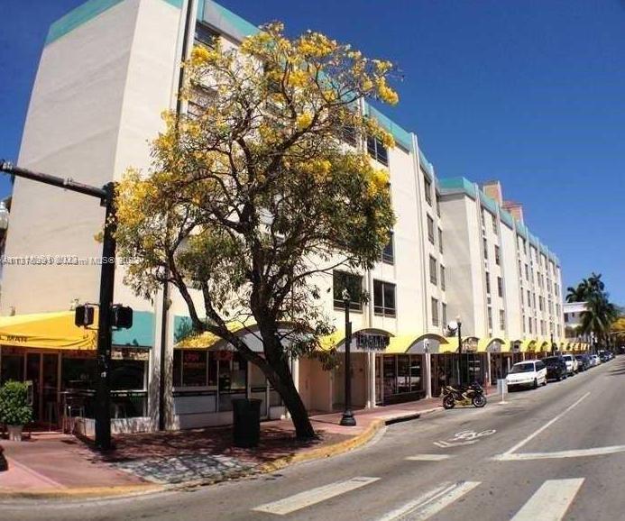 HAMPTON ON WASHINGTON AV - Residential Lease