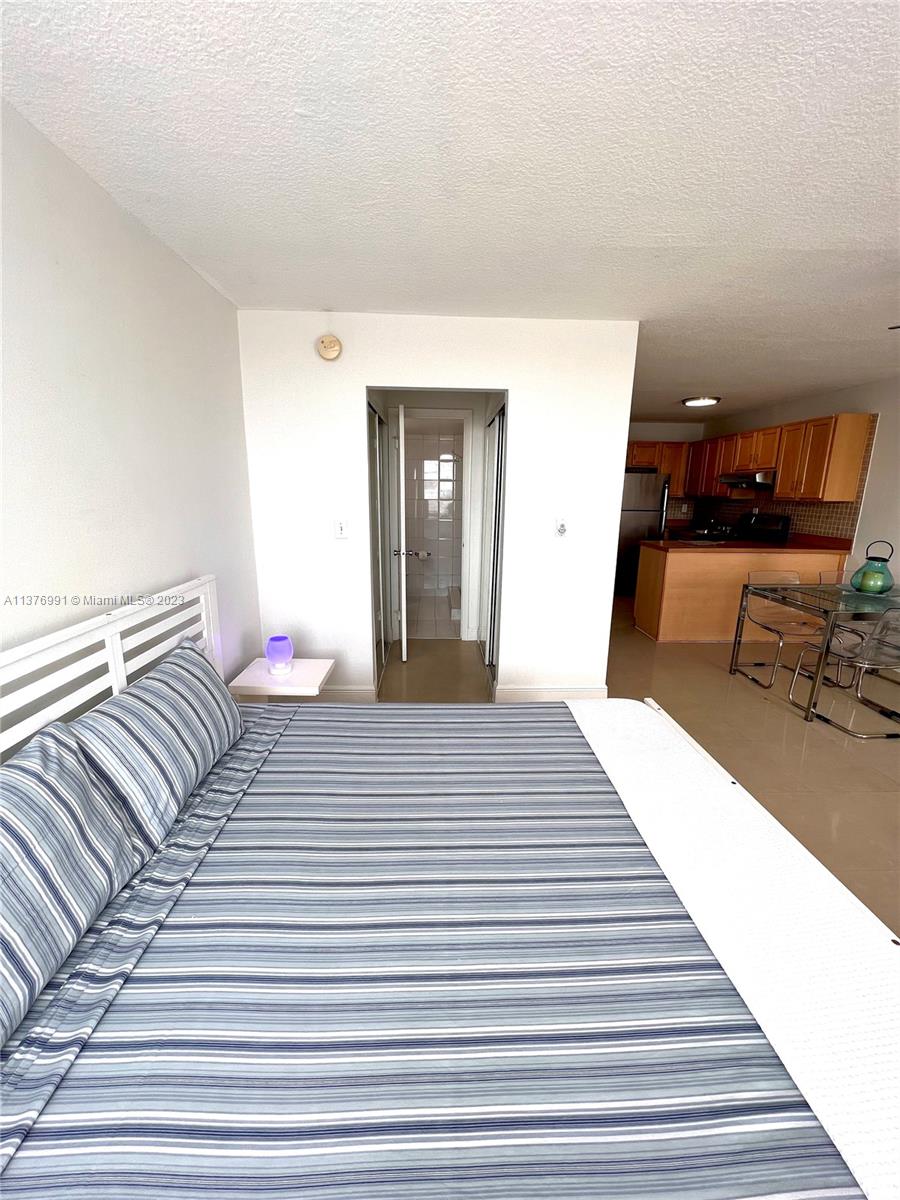HAMPTON ON WASHINGTON AV - Residential Lease