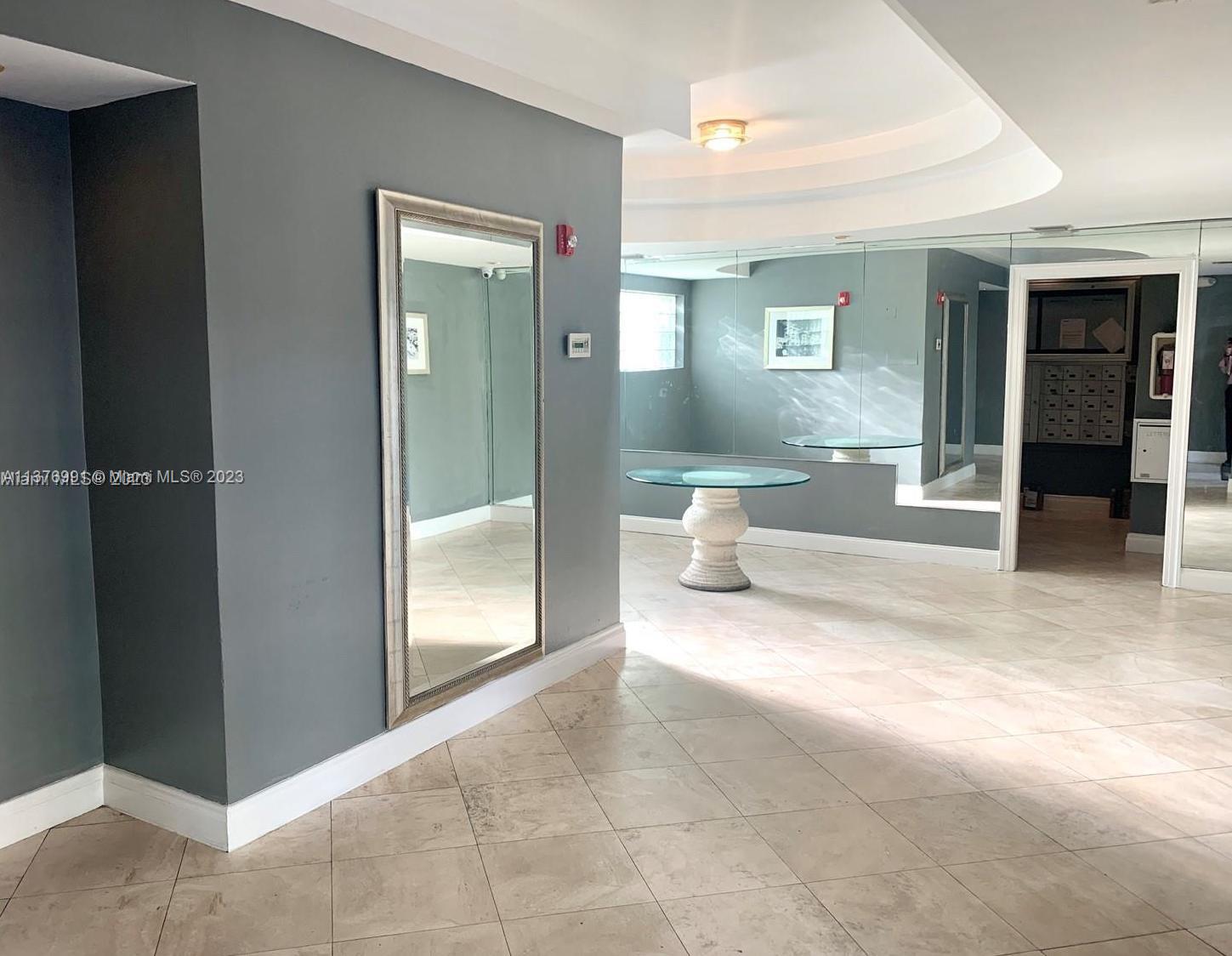 HAMPTON ON WASHINGTON AV - Residential Lease