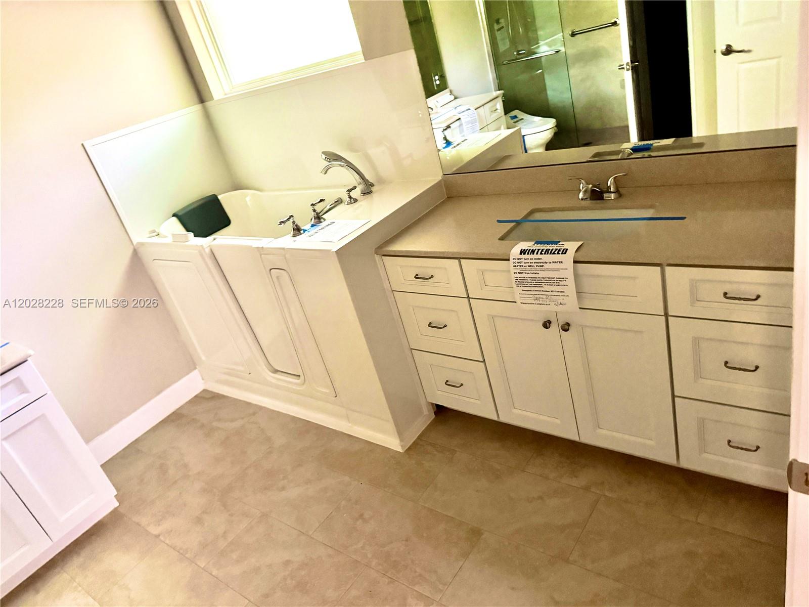 WILLISTON HIGHLANDS GOLF - Residential