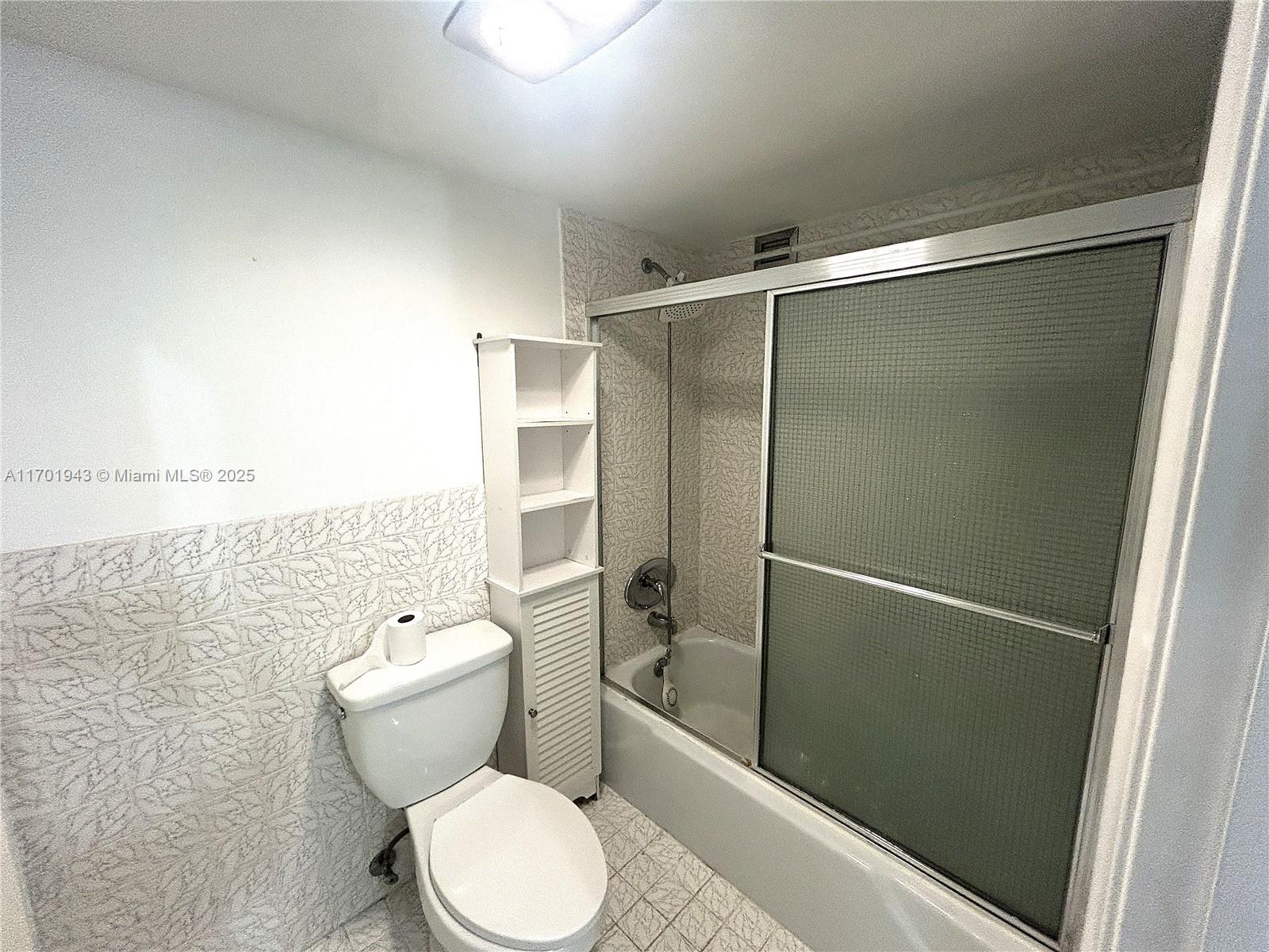 IMPERIAL TOWERS APTS COND - Residential
