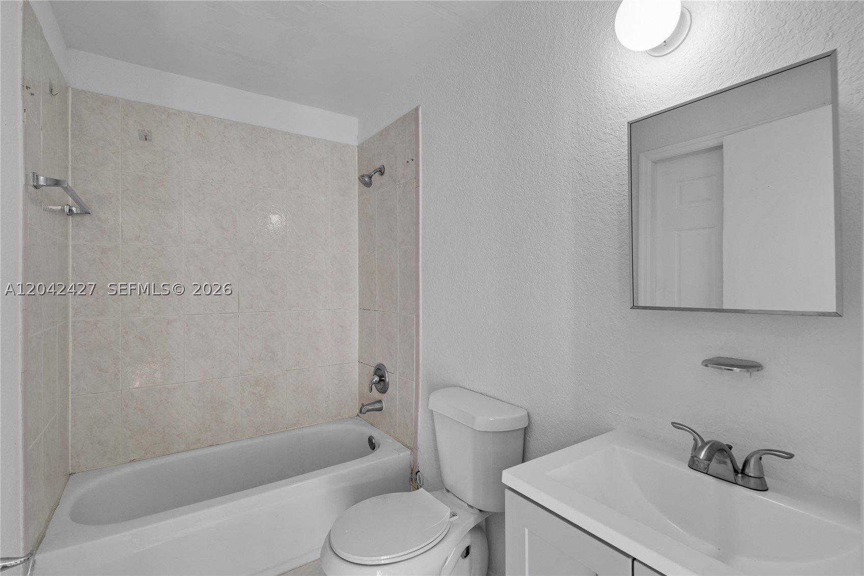 WEST LAKES GARDENS 1ST AD - Residential