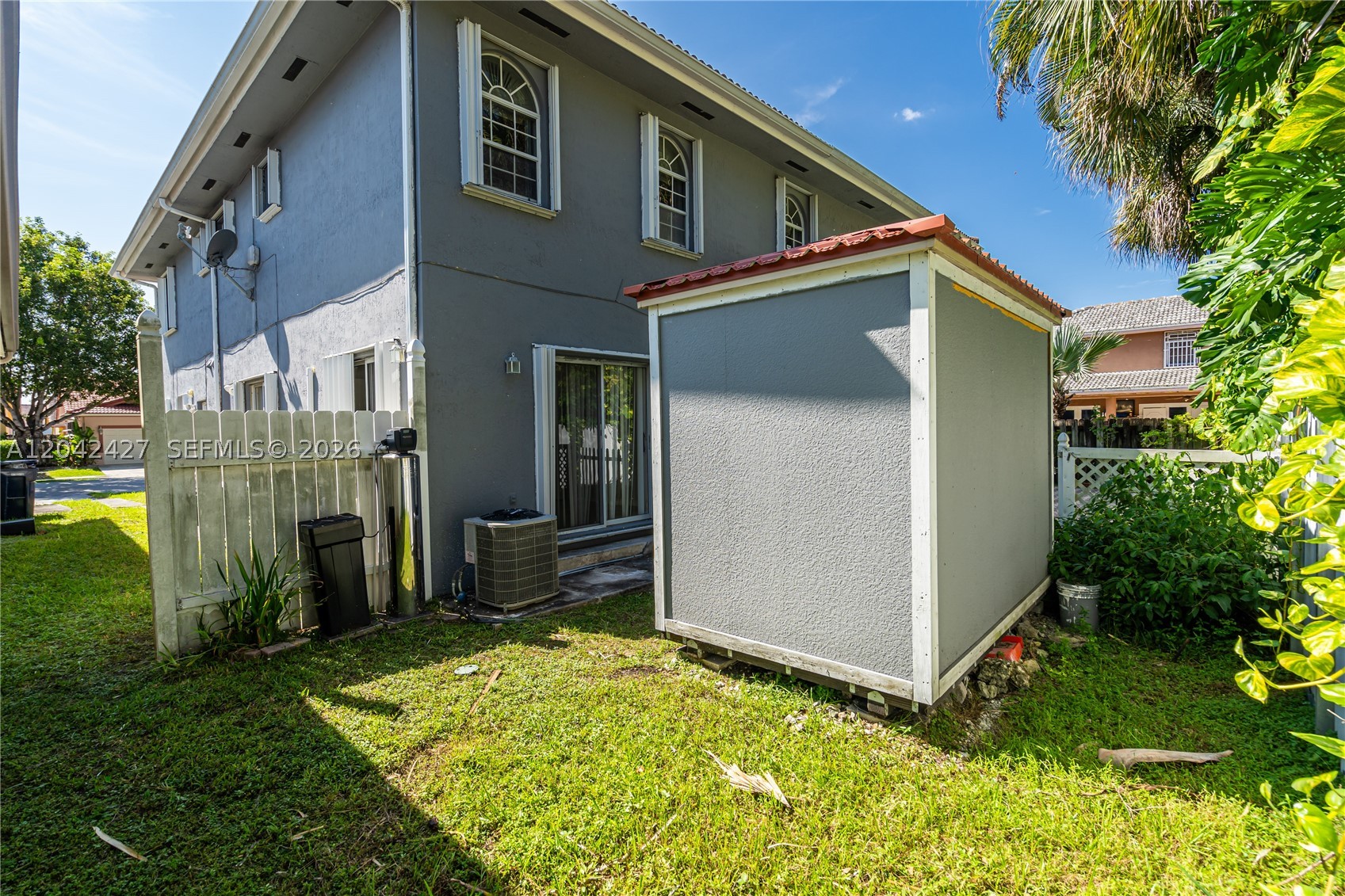 WEST LAKES GARDENS 1ST AD - Residential